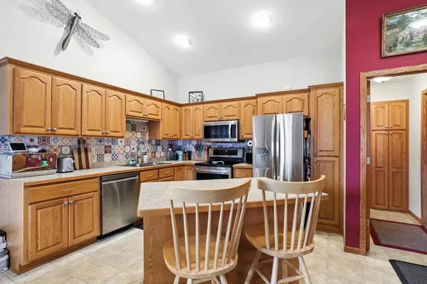 656 Obrien Pkwy, Belle Plaine, MN 56011