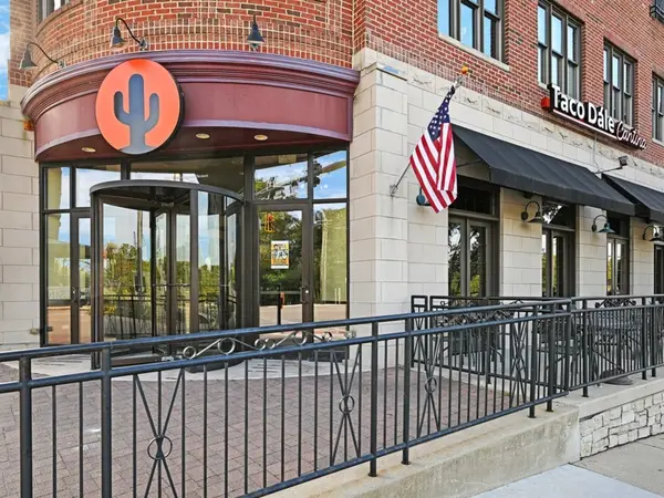 123 W Washington ST #106, Oswego, IL 60543