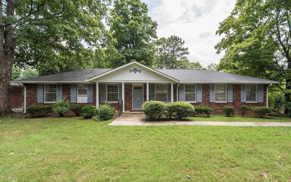 114 Dorris Dr, Hendersonville, TN 37075
