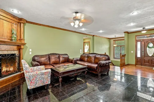 5106 S Burrows AVE, Springfield, MO 65810