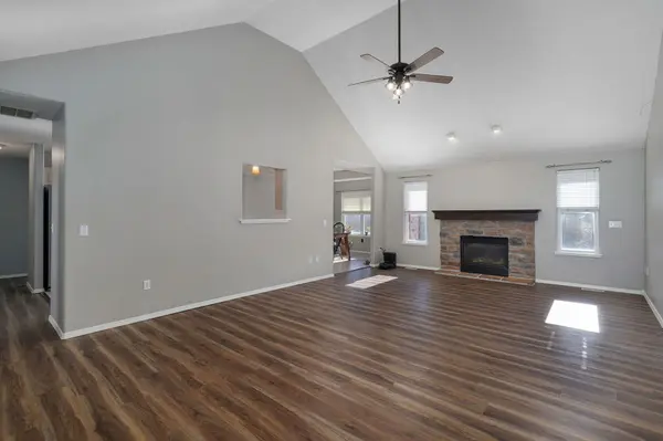 5134 S Sterling CT, Springfield, MO 65810