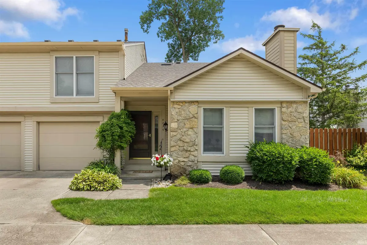 4226 Crofton CT, Fort Wayne, IN 46835-2279