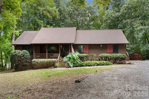 160 Palomino TRL, Mount Holly, NC 28120