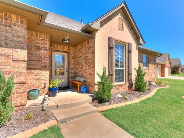 8629 NW 111th ST, Oklahoma City, OK 73162
