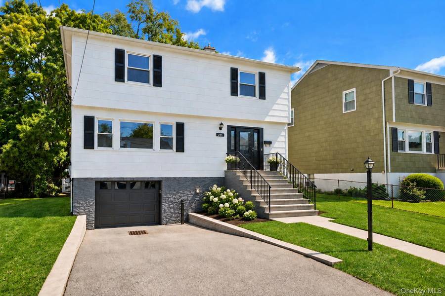 213 Florence ST, Mamaroneck, NY 10543