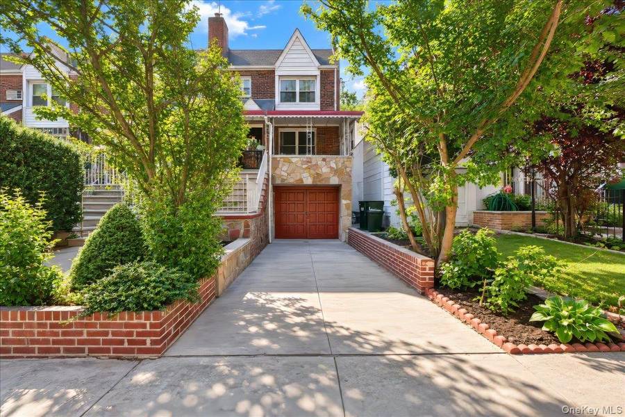 2145 Muliner AVE, Bronx, NY 10462