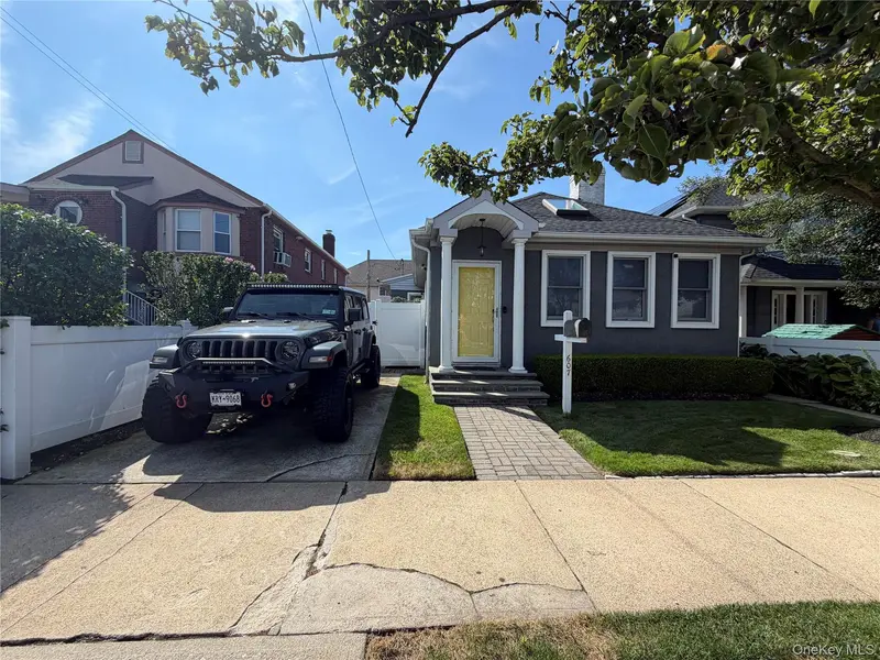 607 Lincoln BLVD, Long Beach, NY 11561