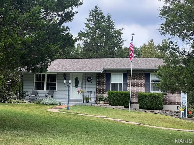 4 Laura LN, Festus, MO 63028