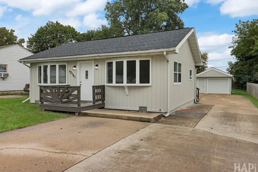 42161 N 1st AVE, Antioch, IL 60002