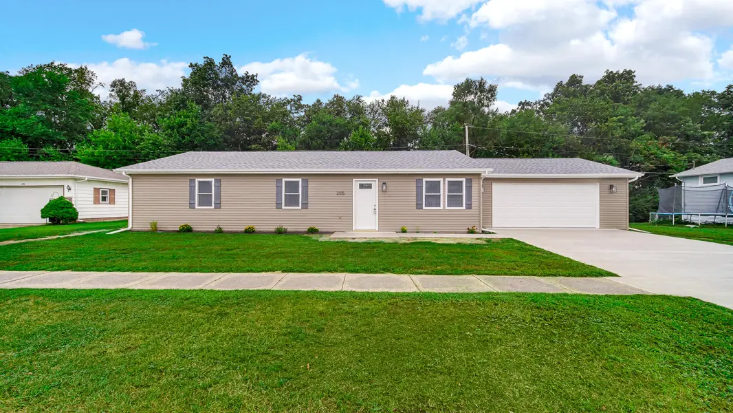 2105 Chatfield RD, Kingsford Heights, IN 46346