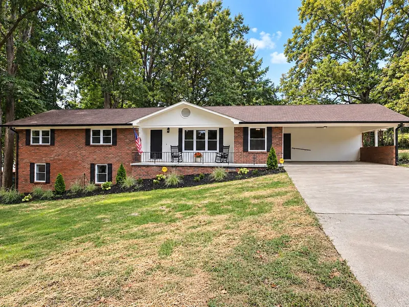 1504 17th St #NW, Cleveland, TN 37311
