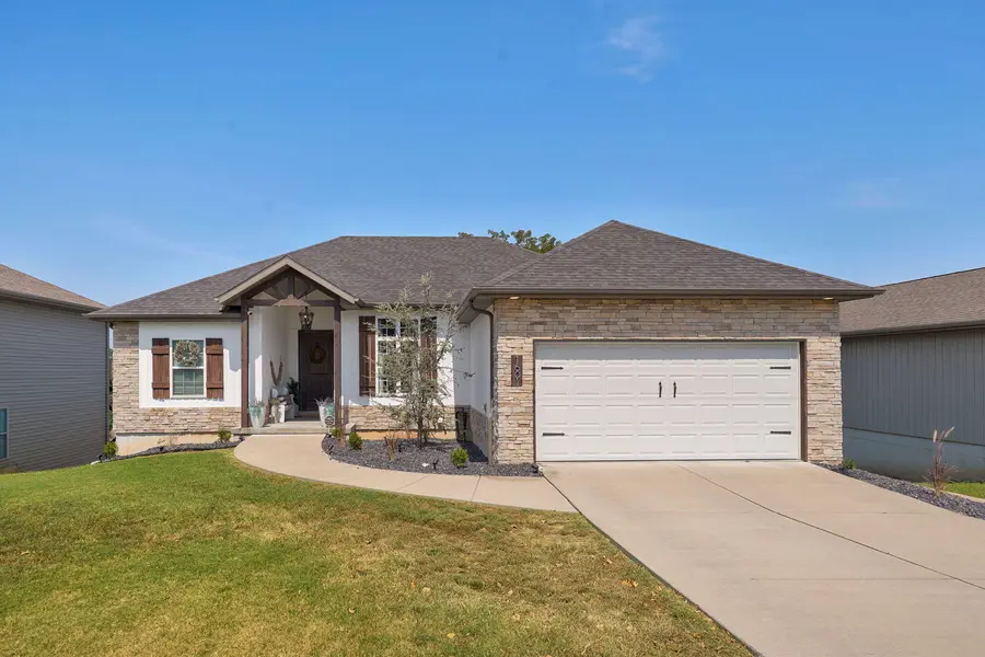 1601 E Fairwind, Ozark, MO 65721