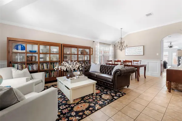 1005 Zeus CIR, Round Rock, TX 78664