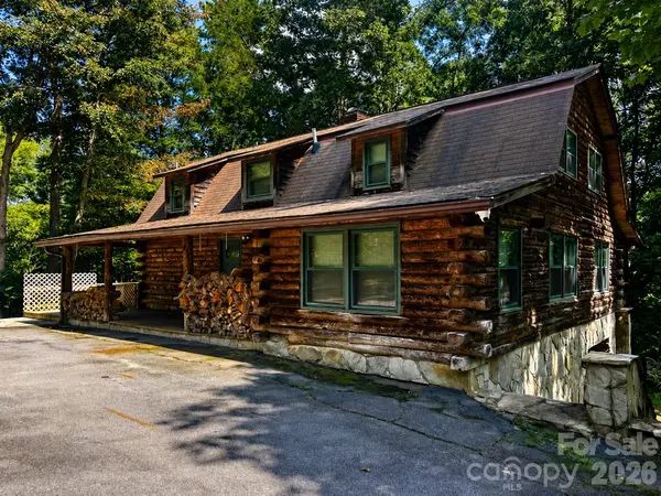 51 Sleepy Forest DR, Leicester, NC 28748
