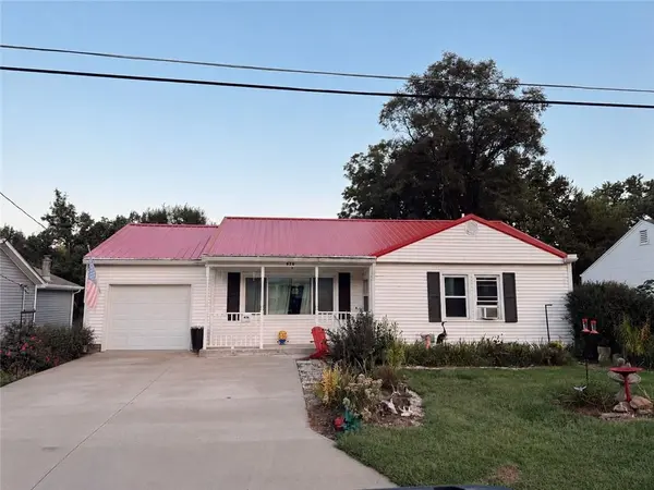 626 Summer ST, Weston, MO 64098