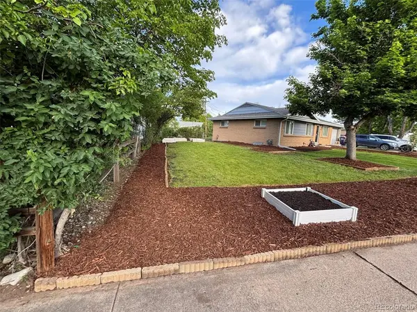 627 S Jasmine, Denver, CO 80224
