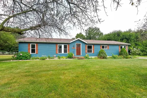 1911 Miami DR, Warsaw, IN 46580