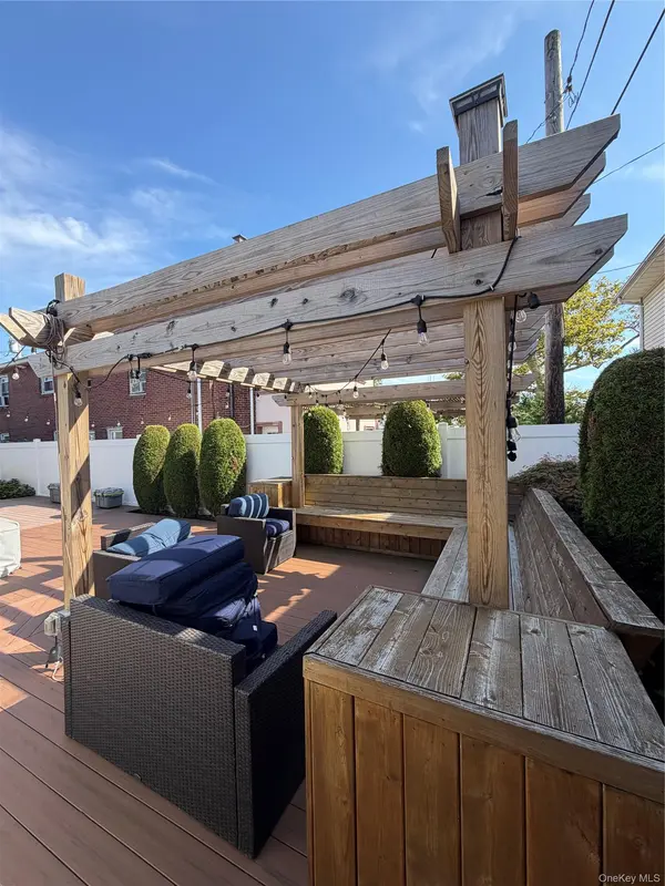 607 Lincoln BLVD, Long Beach, NY 11561