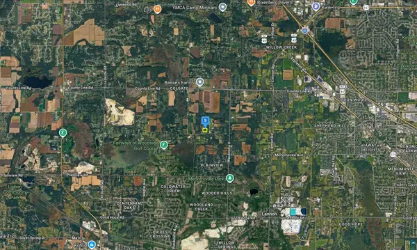 W226N8880 Jolyn Dr, Sussex, WI 53089