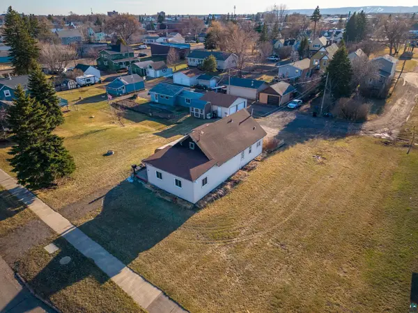 409 Clough Ave, Superior, WI 54880
