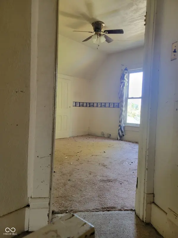 6 W State Road 58 RD, Edwardsport, IN 47528