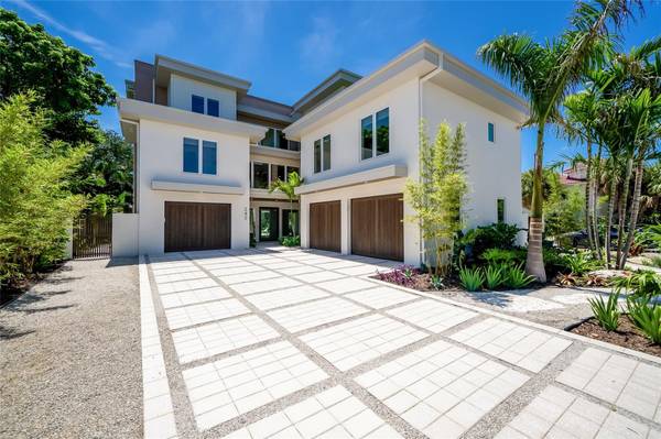 242 LAKEVIEW DR, Anna Maria, FL 34216