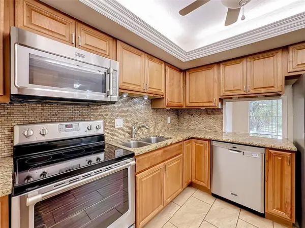 1520 GLEN OAKS DR E #248, Sarasota, FL 34232