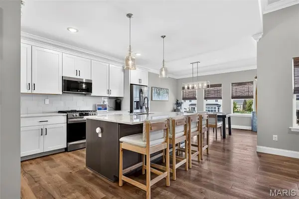 293 Laurens Spring CT, Lake St Louis, MO 63367