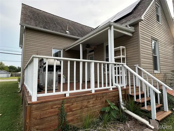 501 E Main ST, Steeleville, IL 62288