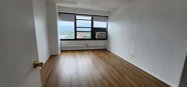 6030 N Sheridan RD #1303, Chicago, IL 60660