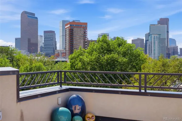 2202 N Emerson ST, Denver, CO 80205