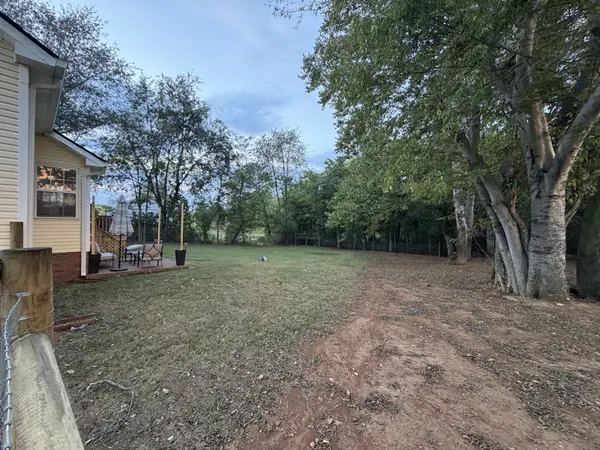 230 Woodruff Rd, Adams, TN 37010
