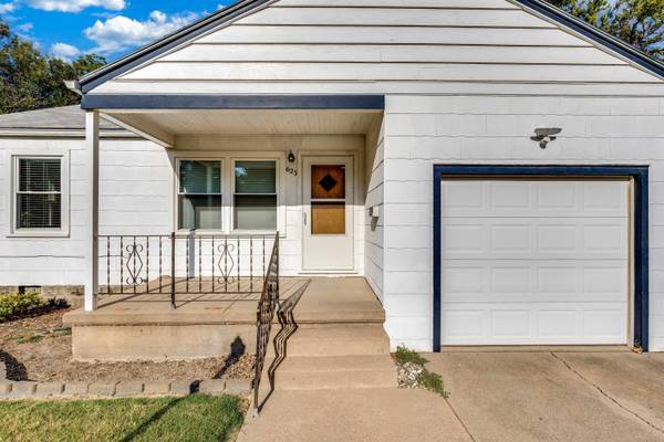 623 Grandview Ave., Newton, KS 67114