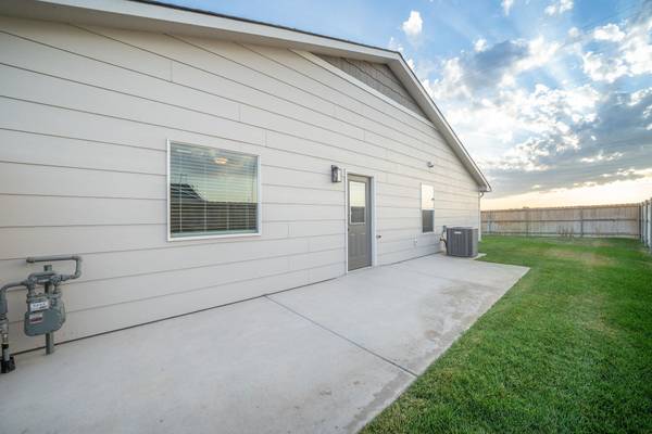 16802 W Lawson St, Goddard, KS 67052