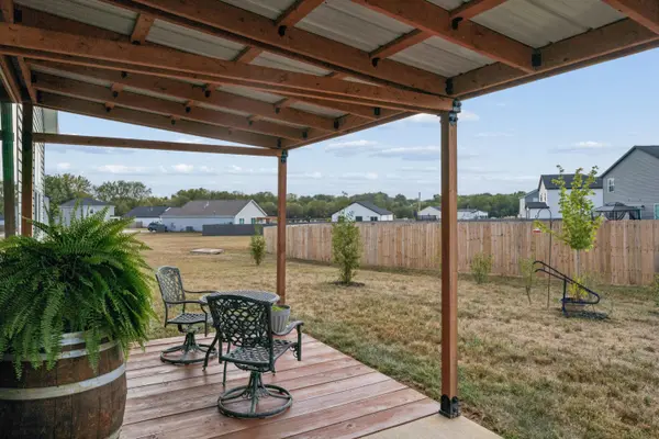 484 E Eagle Rock CT, Willard, MO 65781