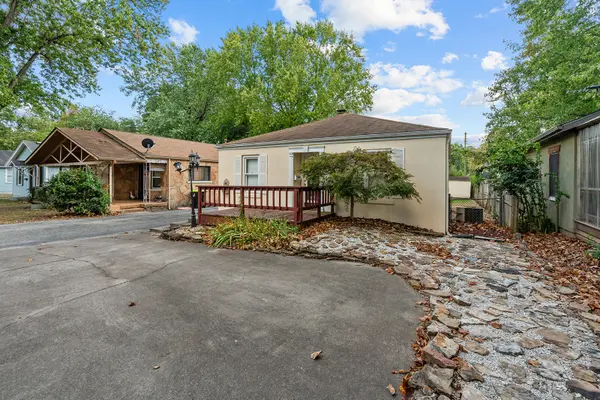 504 E Cozy ST, Springfield, MO 65807