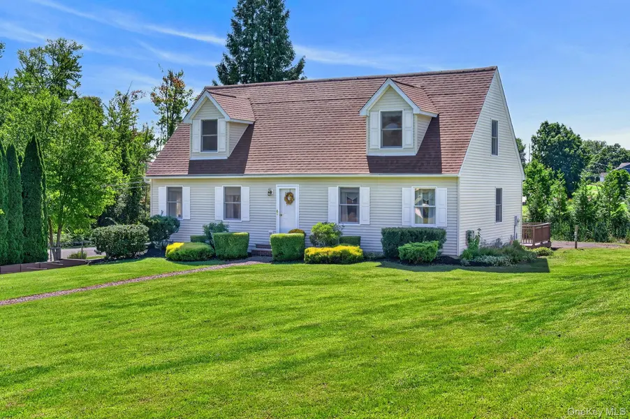 3 Josephs DR, Saugerties, NY 12477