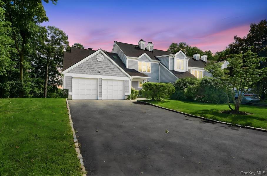 24 Oakcrest LN, Hastings-on-hudson, NY 10706