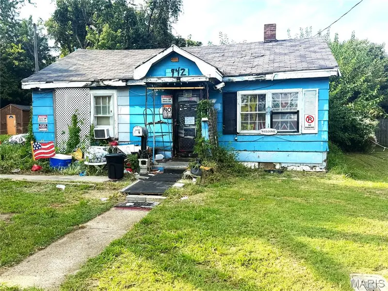 942 Lake ST, Sikeston, MO 63801