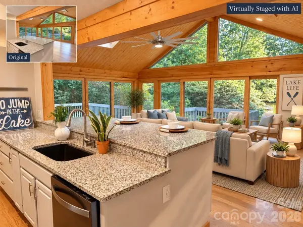 960 Middle Connestee TRL, Brevard, NC 28712