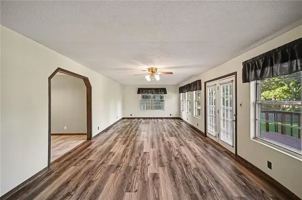 1300 Broadway ST, Independence, MO 64050