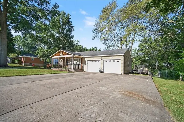 1300 Broadway ST, Independence, MO 64050