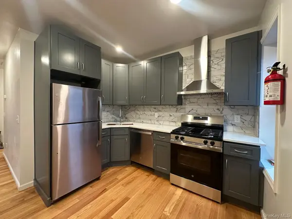 31 Benkard AVE, Newburgh, NY 12550