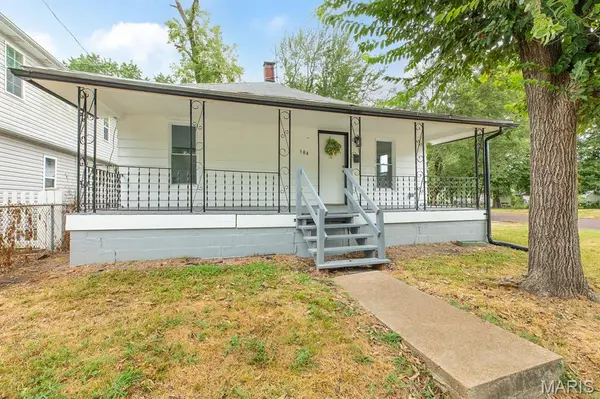 304 S Pence ST, East Alton, IL 62024
