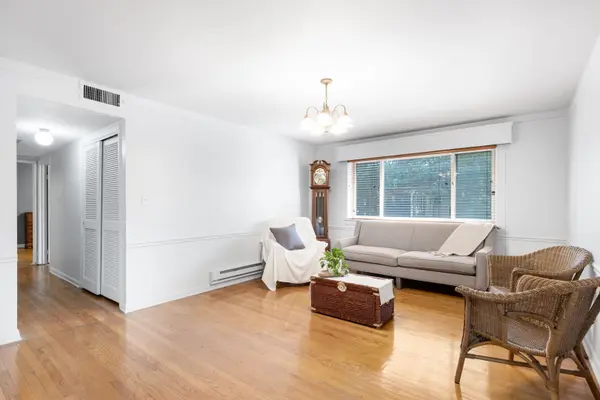 737 Ridge AVE #2H, Evanston, IL 60202