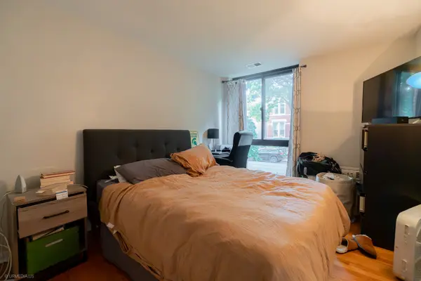 2201 N Cleveland AVE #203, Chicago, IL 60614