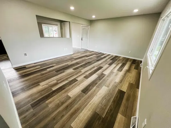 401 Smith ST, West Union, IA 52175