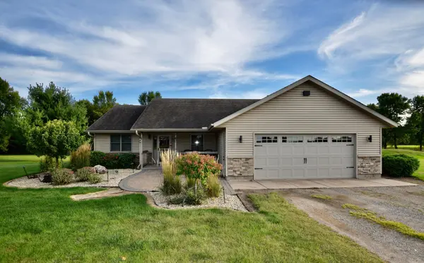 8809 Green Meadow RD, Milaca, MN 56353