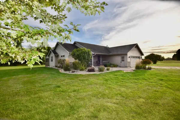 8809 Green Meadow RD, Milaca, MN 56353