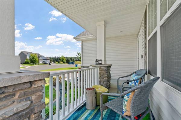 1986 Red Oak PATH, Shakopee, MN 55379